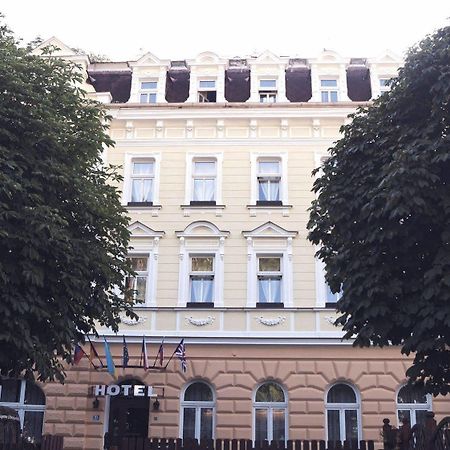 Hotel St.Michael Karlovy Vary Bagian luar foto