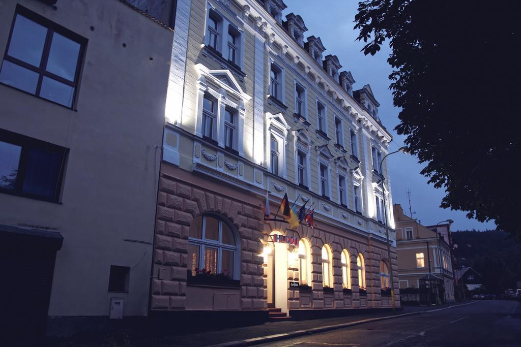 Hotel St.Michael Karlovy Vary Bagian luar foto