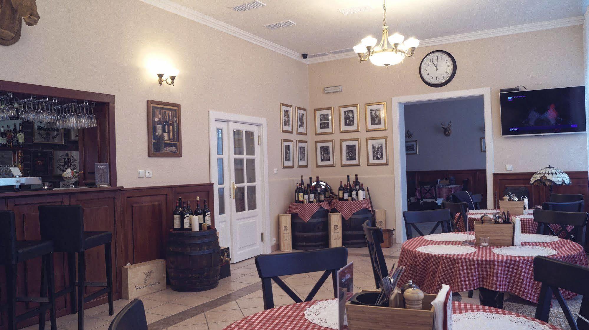 Hotel St.Michael Karlovy Vary Bagian luar foto